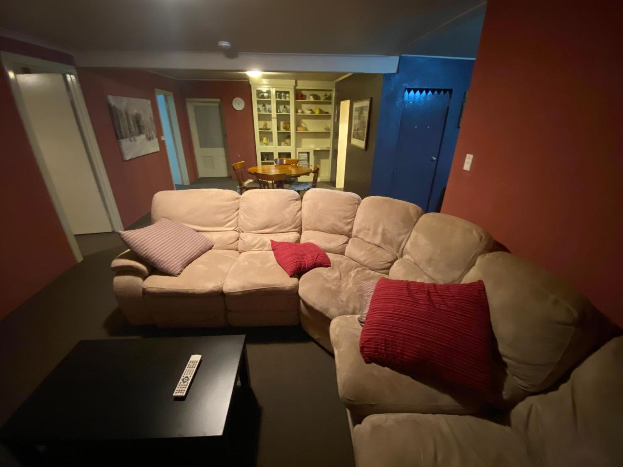 Ellstanmor Guesthouse Кума Екстериор снимка