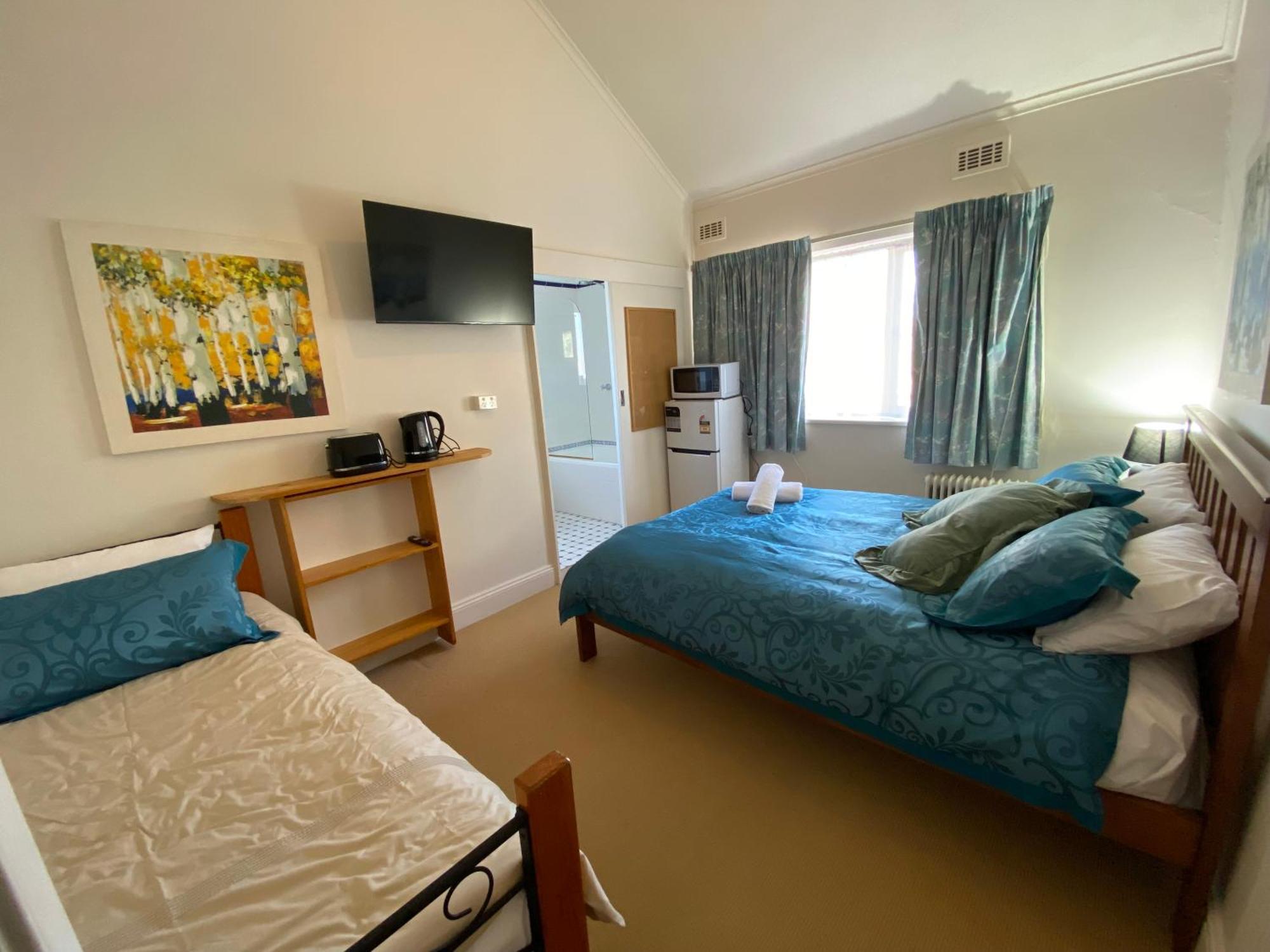 Ellstanmor Guesthouse Кума Екстериор снимка