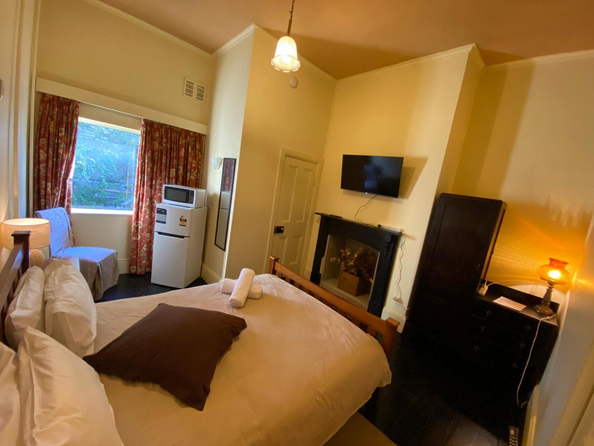 Ellstanmor Guesthouse Кума Екстериор снимка