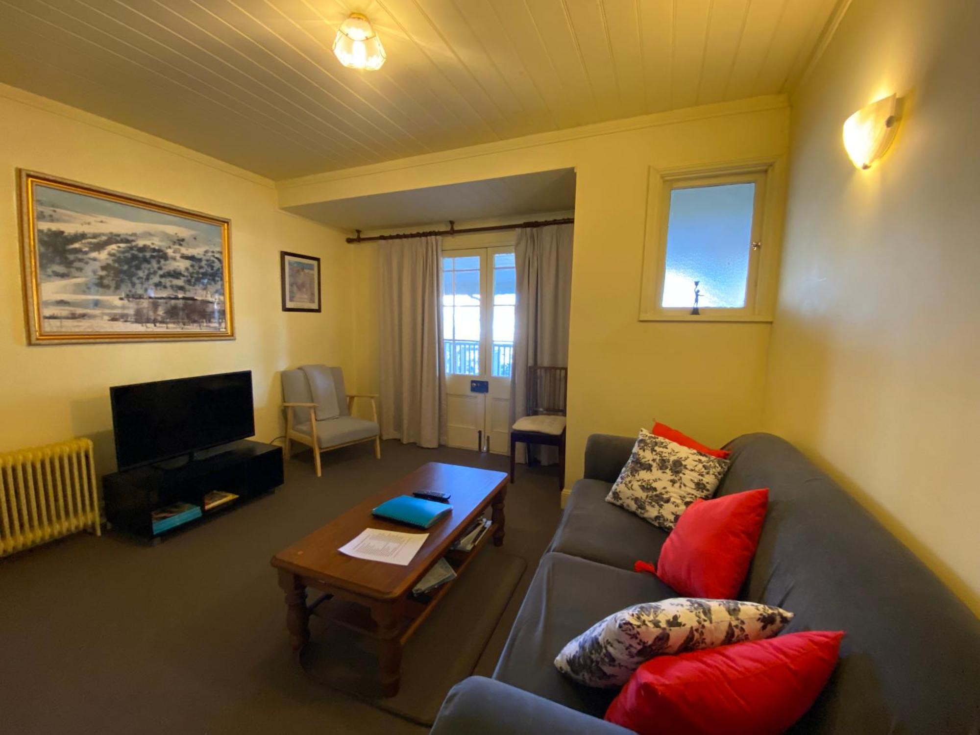 Ellstanmor Guesthouse Кума Екстериор снимка