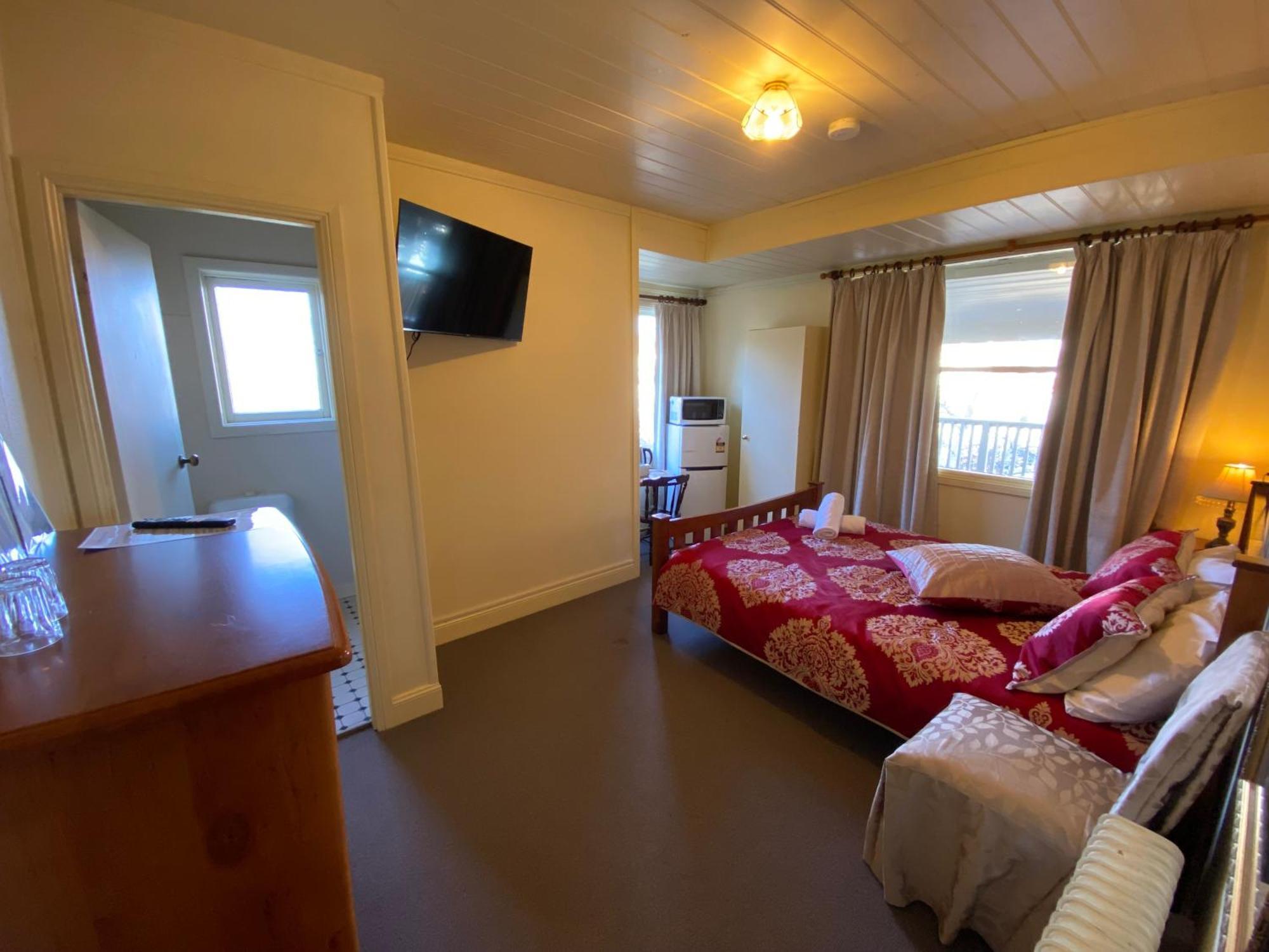Ellstanmor Guesthouse Кума Екстериор снимка