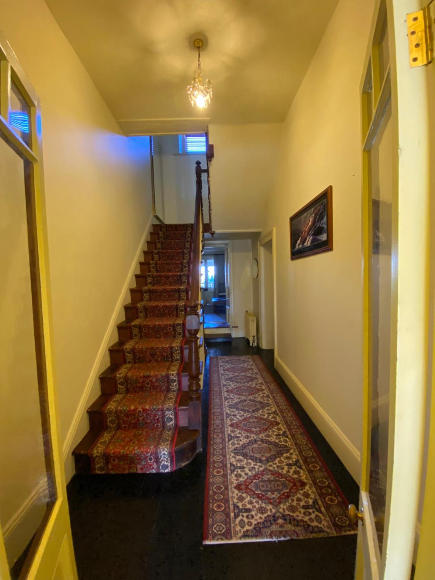 Ellstanmor Guesthouse Кума Екстериор снимка