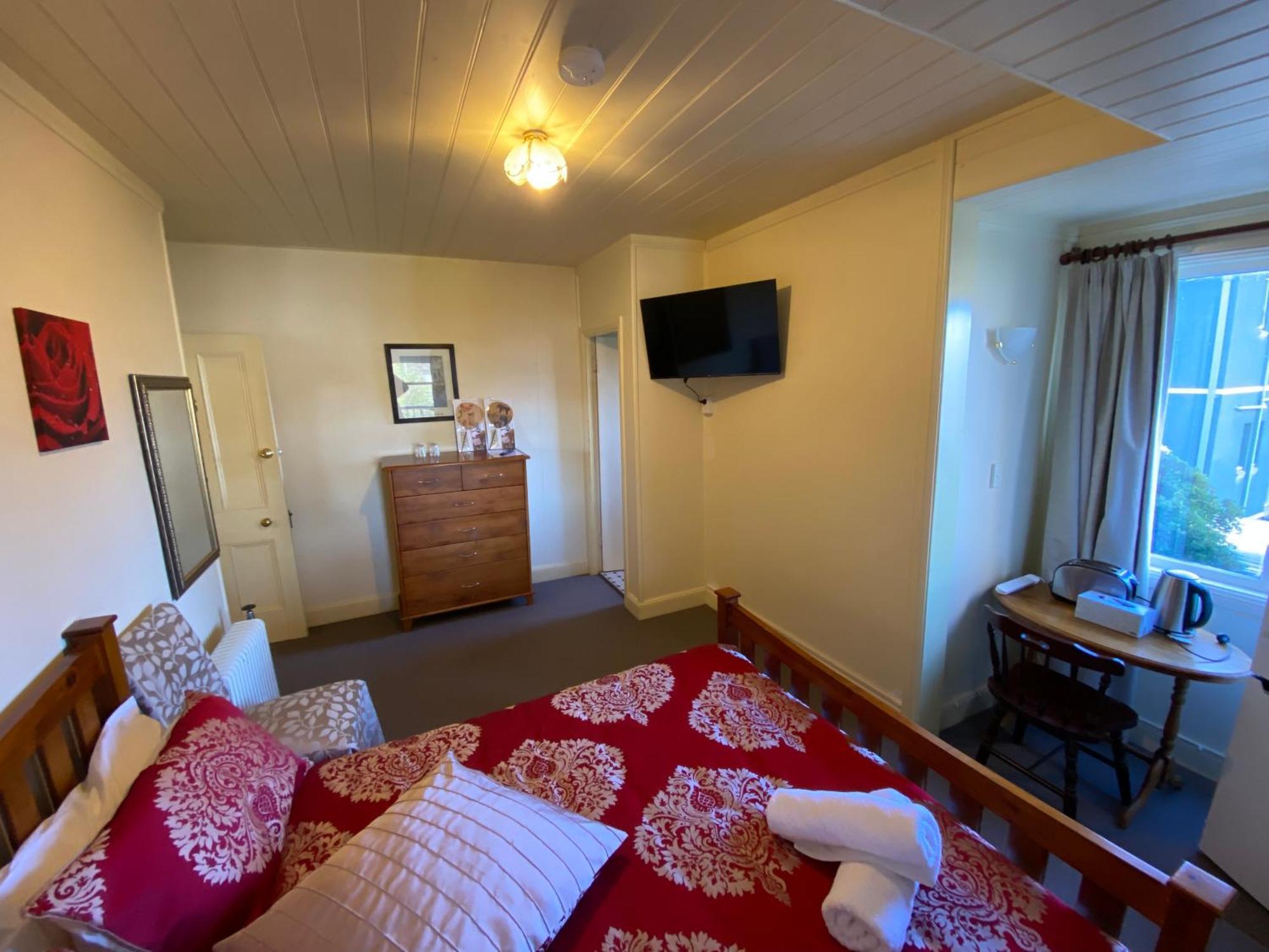 Ellstanmor Guesthouse Кума Екстериор снимка