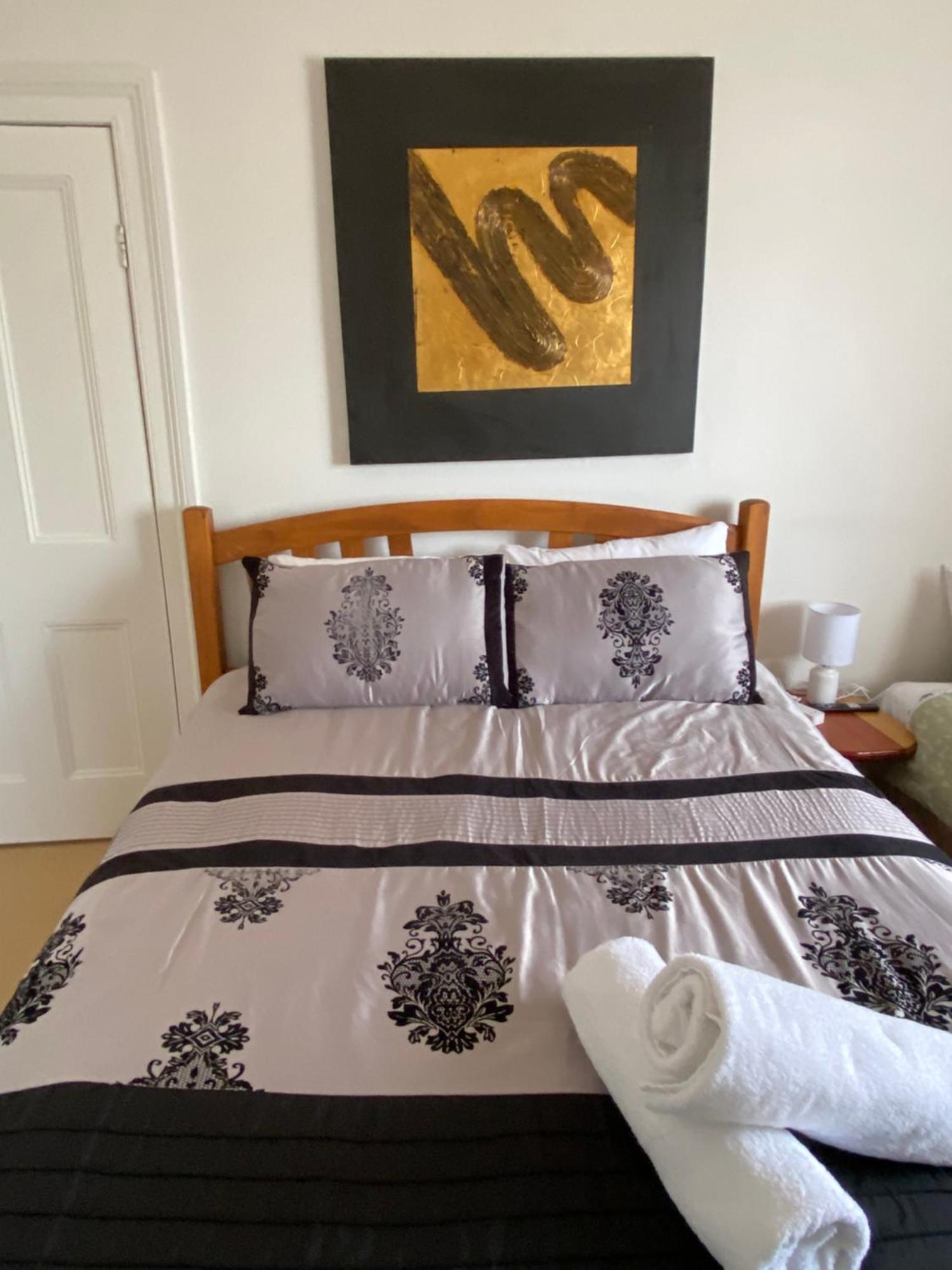 Ellstanmor Guesthouse Кума Екстериор снимка
