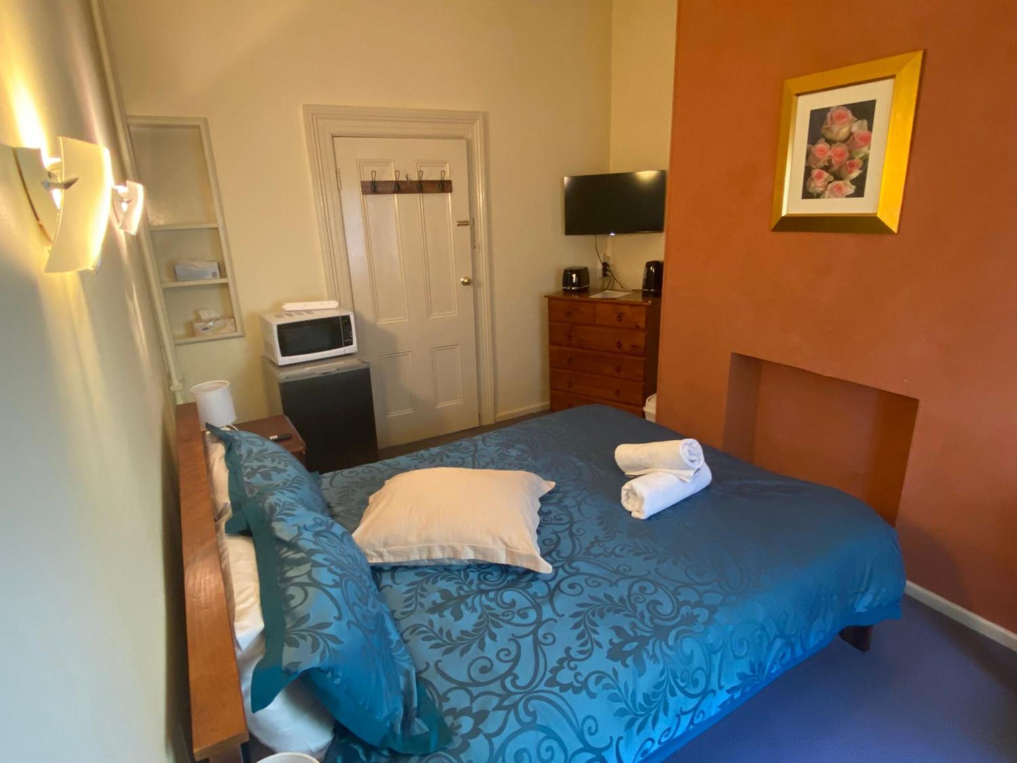 Ellstanmor Guesthouse Кума Екстериор снимка