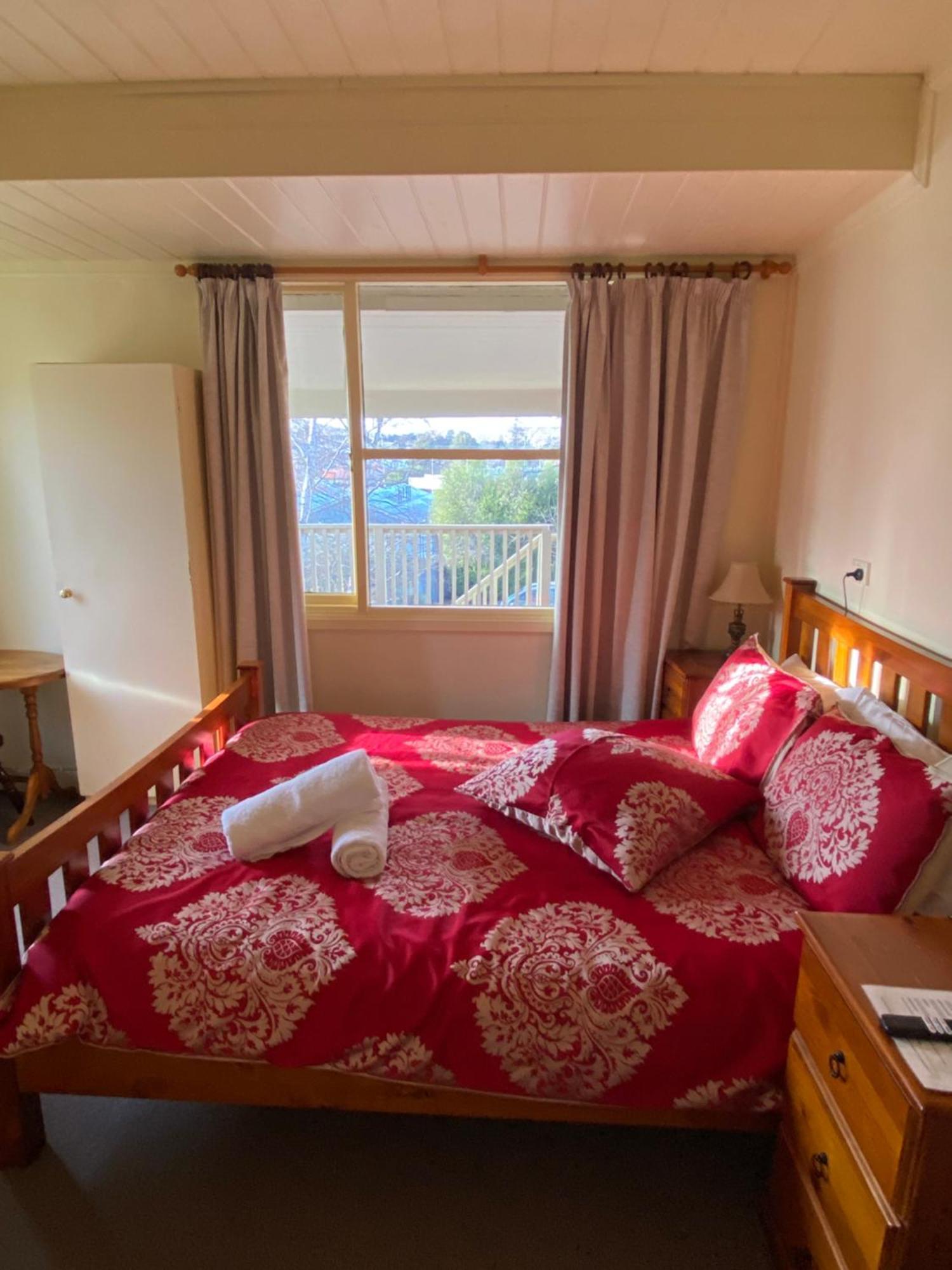 Ellstanmor Guesthouse Кума Екстериор снимка